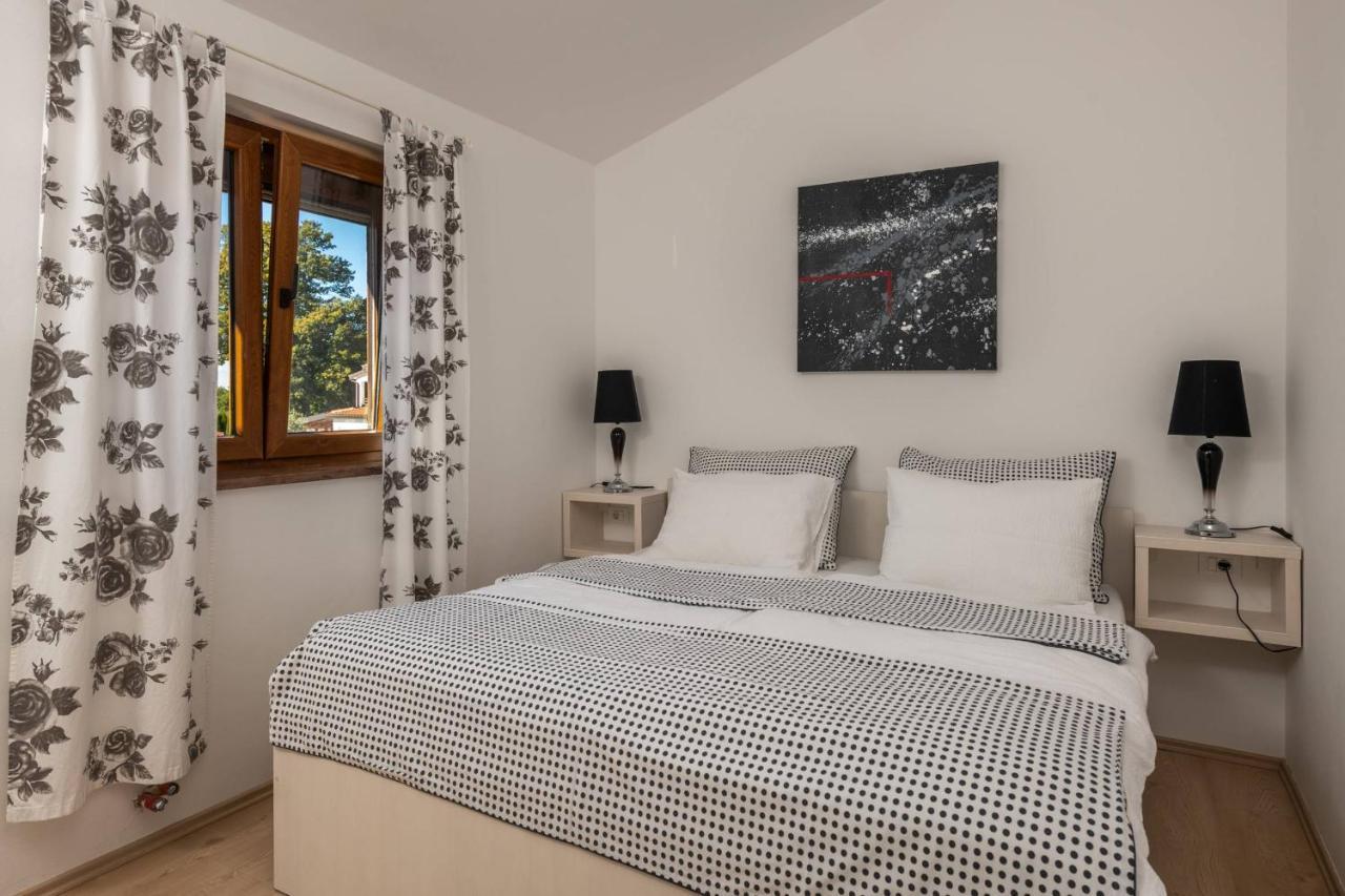 Apartmani Jana Porec Exterior photo