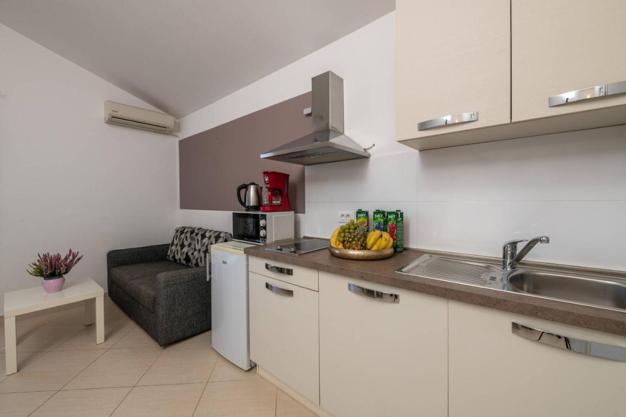 Apartmani Jana Porec Exterior photo