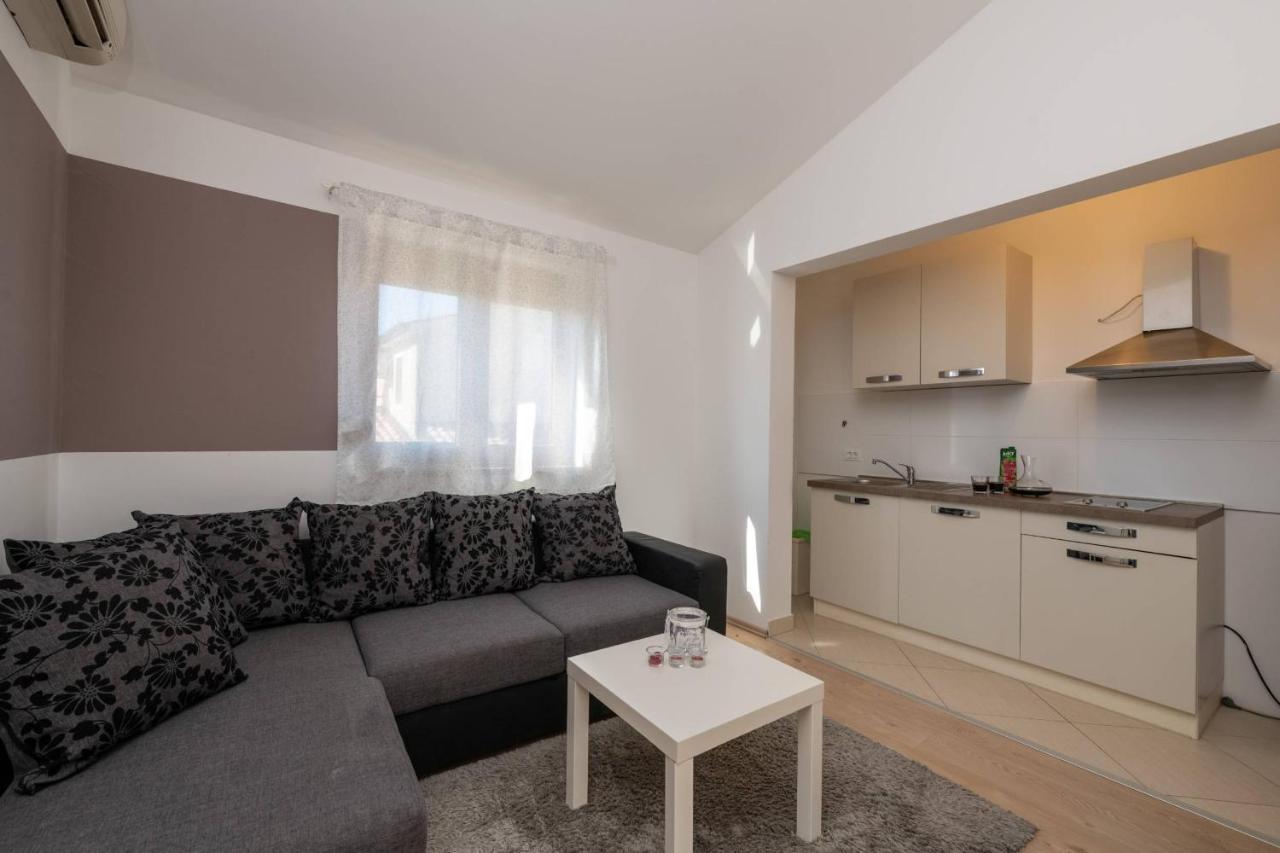 Apartmani Jana Porec Exterior photo